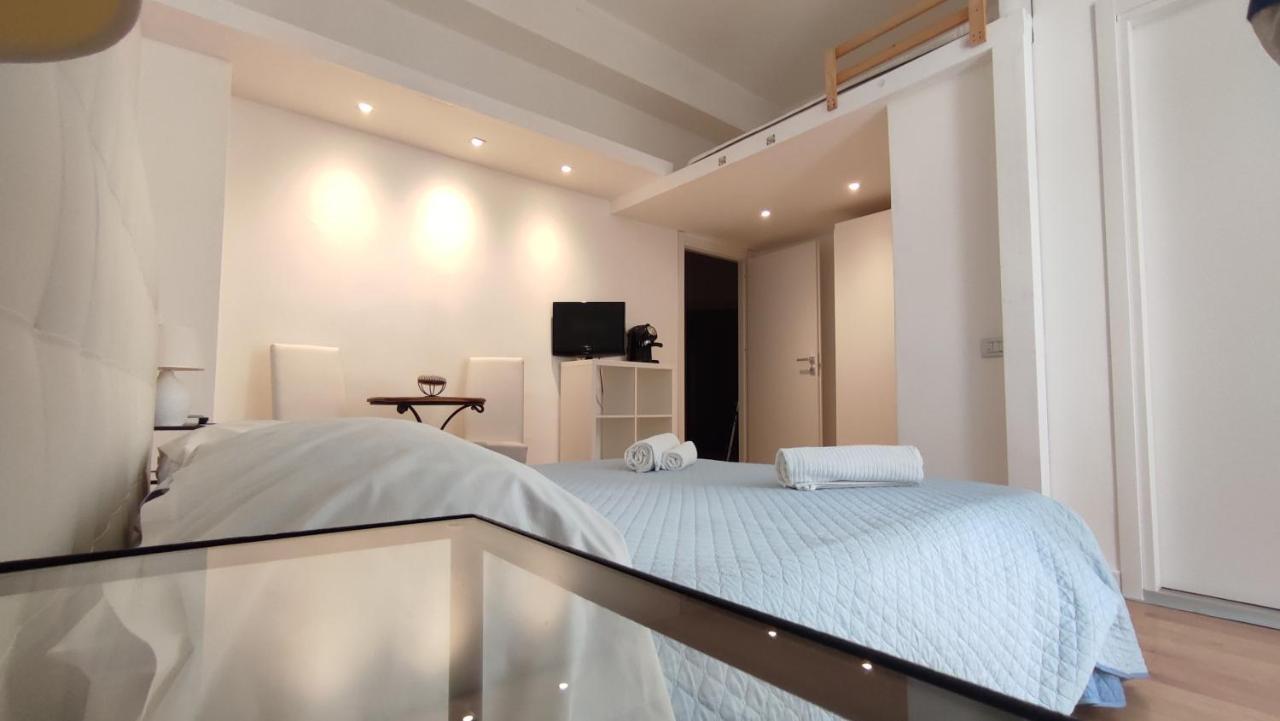 Living Cagliari Marina Bed & Breakfast Exterior photo
